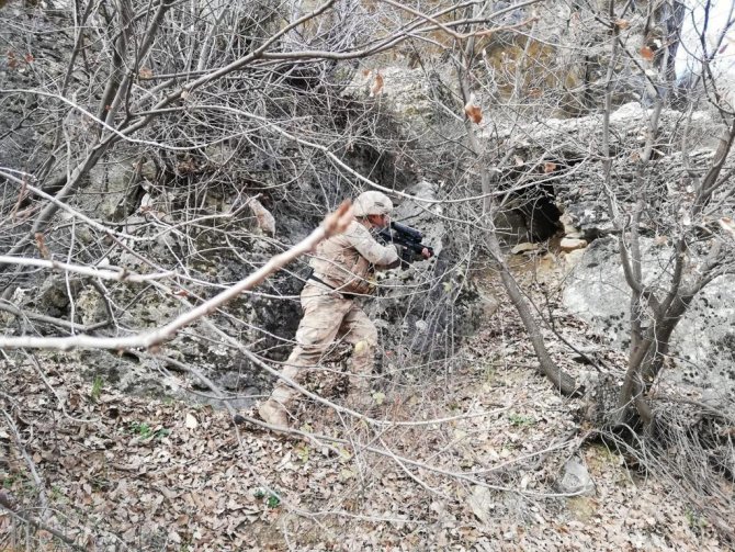 Batman’da ‘Eren Abluka Sonbahar-kış-20 Şehit Jandarma Komando Asteğmen Orhan Sancar’ Operasyonu Başlatıldı