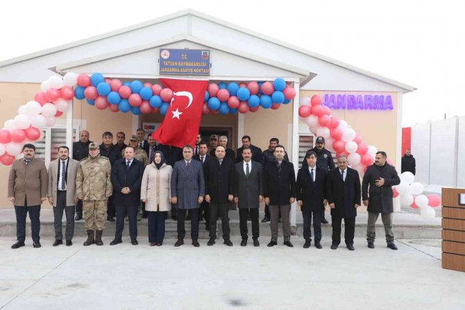 Hastane Bahçesinde Jandarma Asayiş Noktası Açıldı
