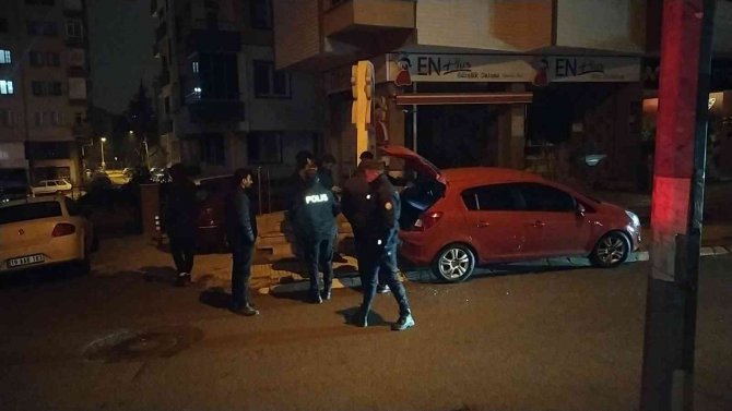 Genç Parti İ̇l Başkanının Aracı Kurşunlandı