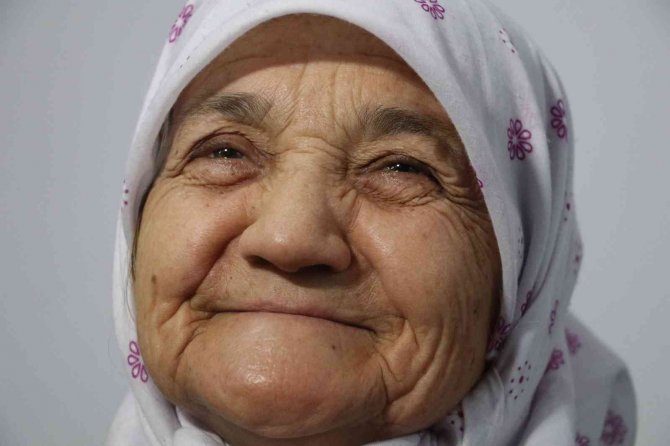 Cumhurbaşkanı Erdoğan, Selzede Zülfiye Ninenin Evine Misafir Oldu