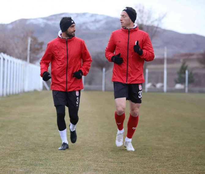 Sivasspor, Kayseri Maçının Hazırlıklarına Başladı