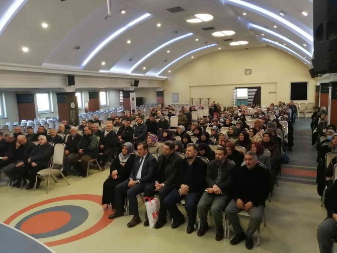 Kutsal Topraklara Gedecek Umrecilere Eğitim