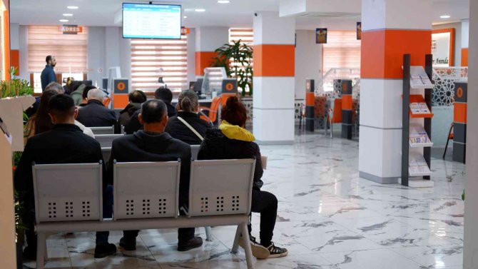 Ad-soyadı Değişikliği Başvurularında Rekor Kırıldı, İstenen İsimler Gülümsetti