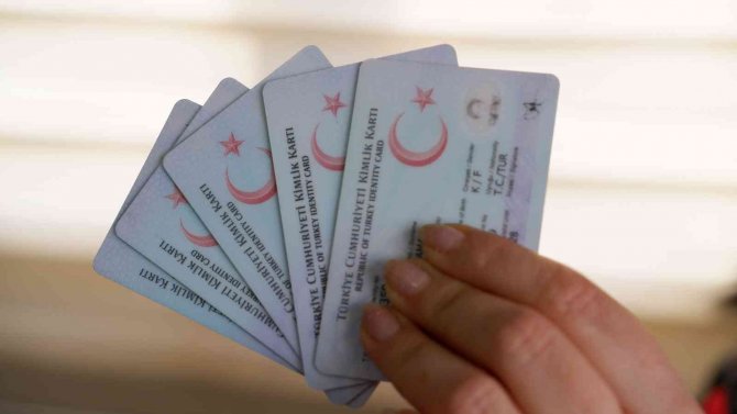 Ad-soyadı Değişikliği Başvurularında Rekor Kırıldı, İstenen İsimler Gülümsetti