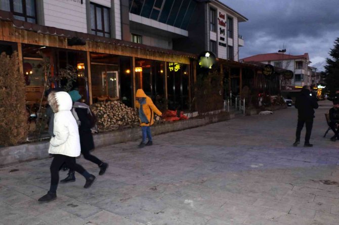 Erzincan’da Kafede Karbonmonoksit Gazından 5 Kişi Zehirlendi