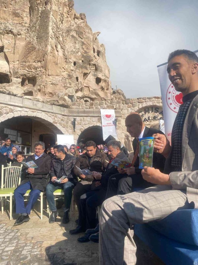 Peribacalarına Gelen ’Dünyanın En Uzun İnsanı’ Sultan Kösen: "Burada Benden Daha Uzunu Var"