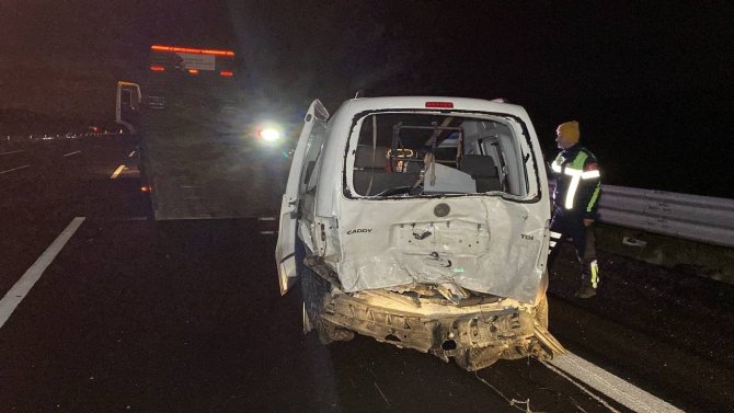 Kuzey Marmara Otoyolu’nda İki Otomobil Çarpıştı : 6 Yaralı