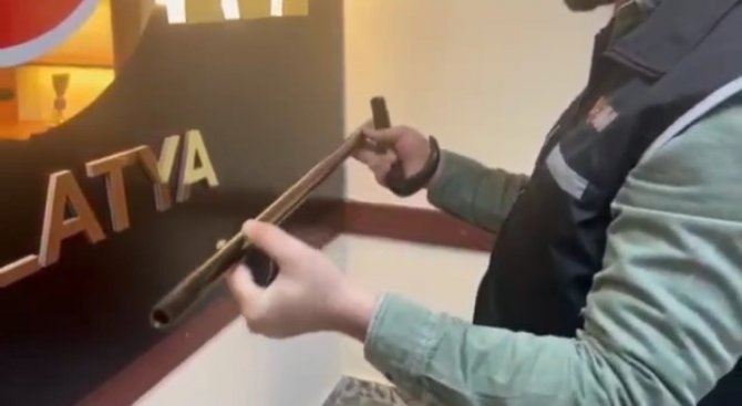 Malatya’da Baston Görünümlü Silah Ele Geçirildi