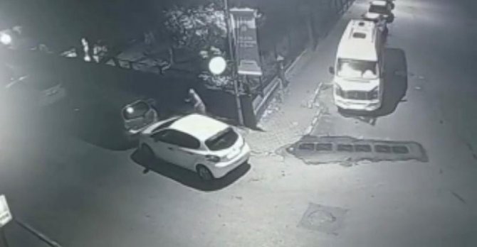 Maltepe’de Otomobilin Camlarını Kırıp Hırsızlık Yapan Zanlı Tutuklandı