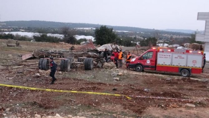 Mersin’deki Feci Kamyon Kazasında Ölü Sayısı 2’ye Çıktı
