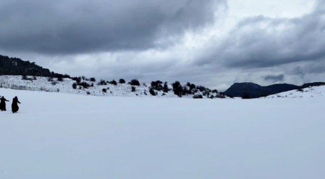 Keltepe Kayak Merkezi Beyaz Örtüyle Kaplandı