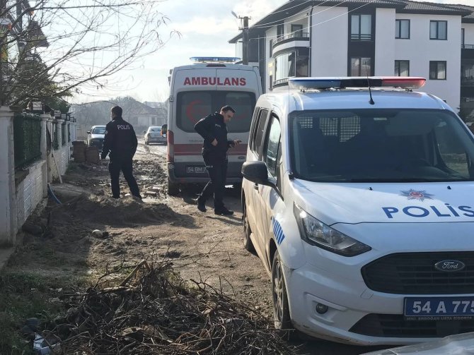 Evin Terasında Çalışma Yaparken Düşerek Yaralandı