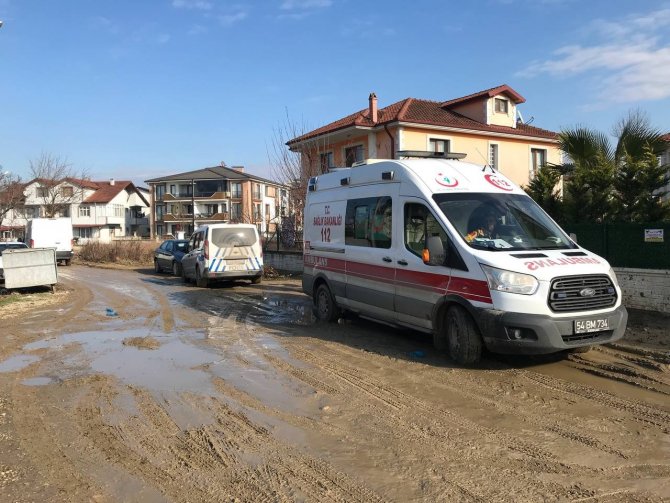 Evin Terasında Çalışma Yaparken Düşerek Yaralandı