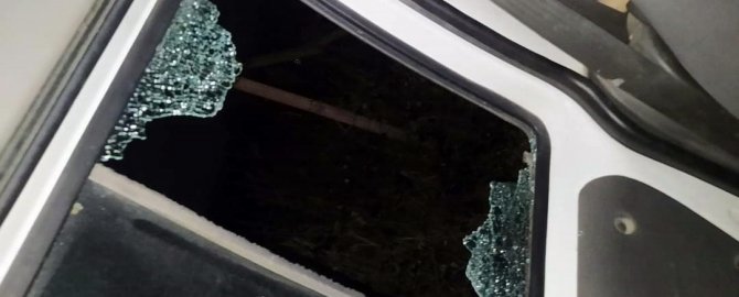 Muhtarın Aracına Mezarlıkta Silahlı Saldırı