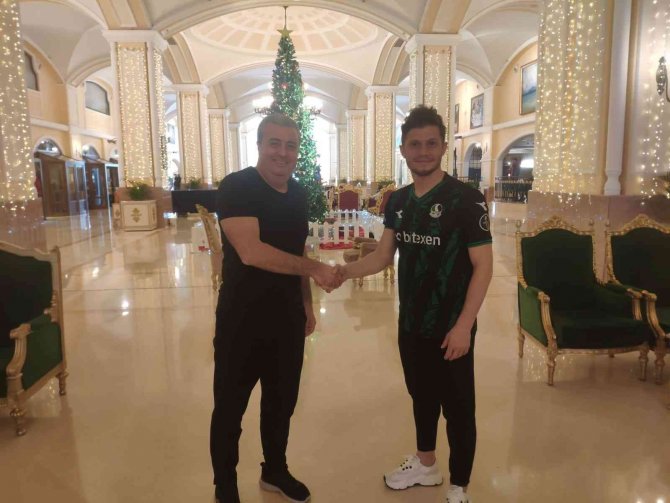 Sakaryaspor, Bülent Uzun’u Transfer Etti