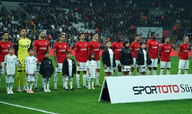 Spor Toto Süper Lig: Beşiktaş: 0 - Kasımpaşa: 0 (Maç Devam Ediyor)