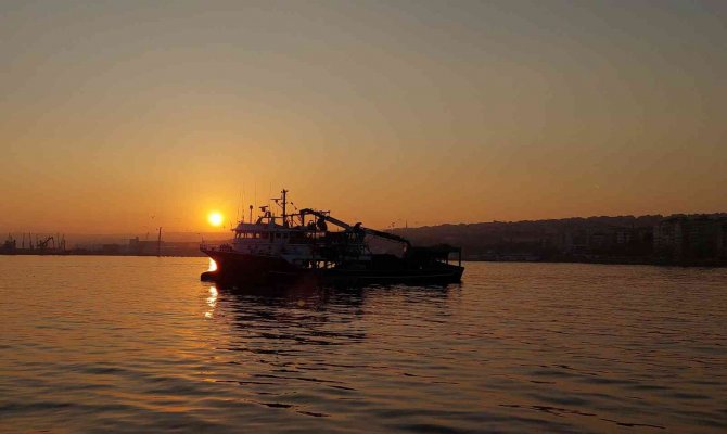 Maramara Deniz’inde Muhteşem Günbatımı