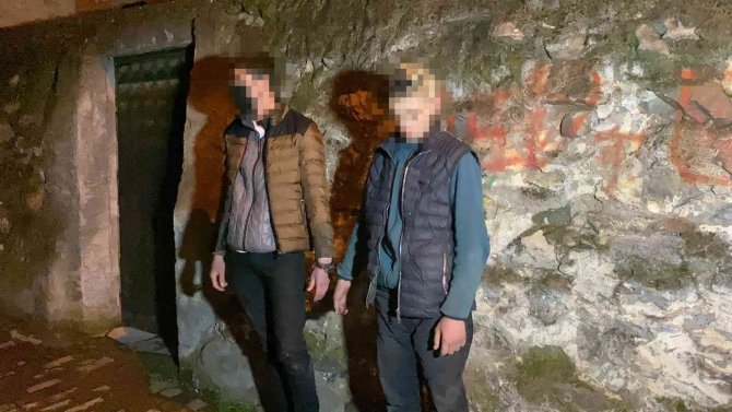Kebapçı Dükkanından Hırsızlık Yapan 3 Çocuğu Gece Kartalları Yakaladı