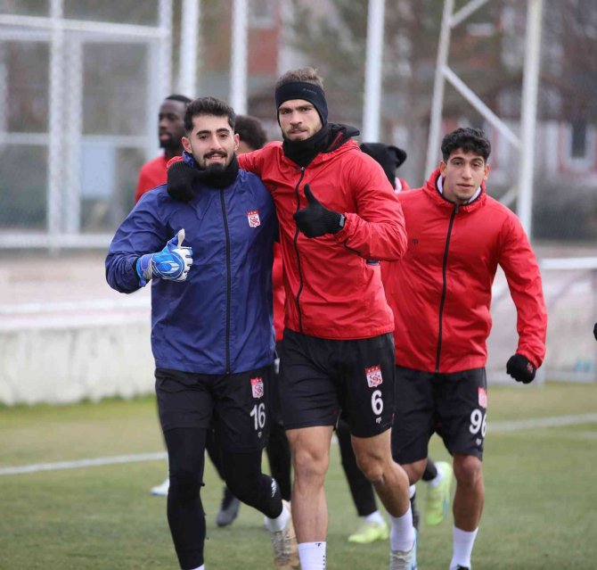 Sivasspor Kayseri Maçına 3 Puan Parolasıyla Hazırlanıyor