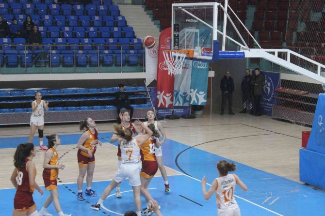 Basketbol Kızlar Gençler Ligi: Düzce Atletik: 102 - Galatasaray: 51