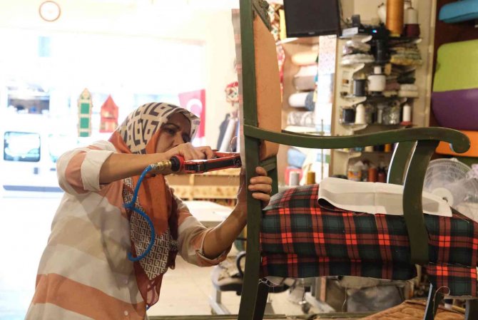 Kadın Girişimci Tek Başına Hem Üretiyor Hem Onarıyor!