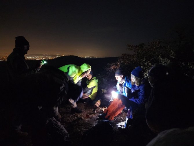 Doğa Tutkunları Gece Sıfır Derecenin Altında Yürüdü