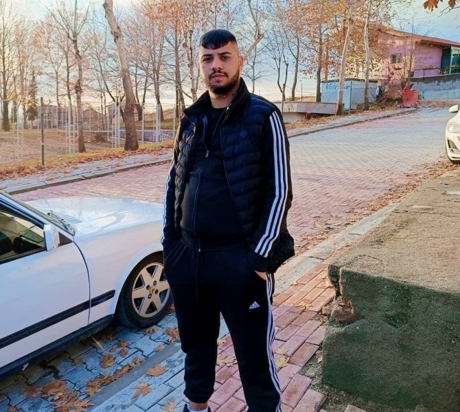Bir Gencin Öldüğü Silahlı Kavganın Zanlısı, Karısı Ve Çocuğunu Korumak İçin Ateş Ettiğini Söyledi