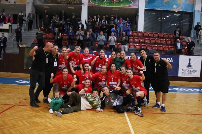 İ̇zmir Büyükşehir Belediyesi Avantajı Yakaladı