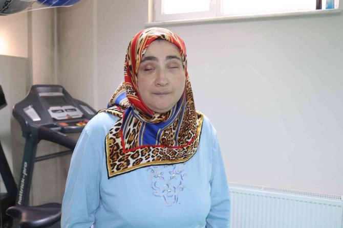 Hem Sosyalleşti Hem De "Yapamazsın" Diyenlere Karşı Zinde Kaldı