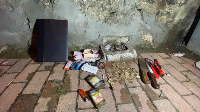 Kebapçı Dükkanından Hırsızlık Yapan 3 Çocuğu Gece Kartalları Yakaladı
