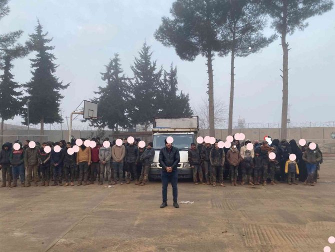 Kilis’te 230 Düzensiz Göçmen Yakalandı