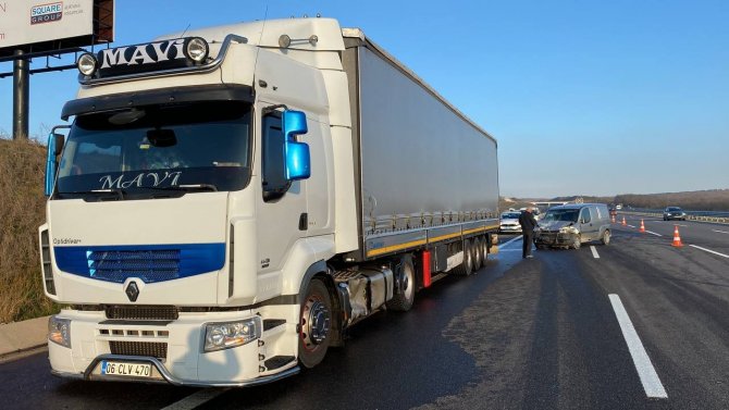 Kuzey Marmara Otoyolu’nda Zincirleme Kaza: 2 Yaralı