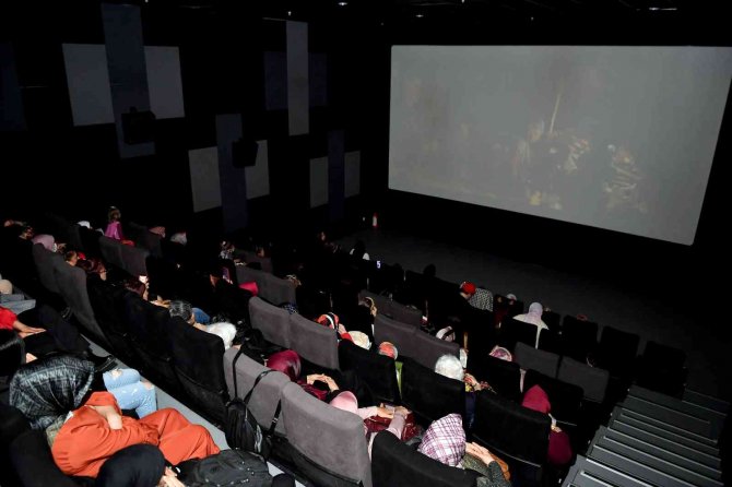 İ̇lk Kez Sinemada Film İzlediler