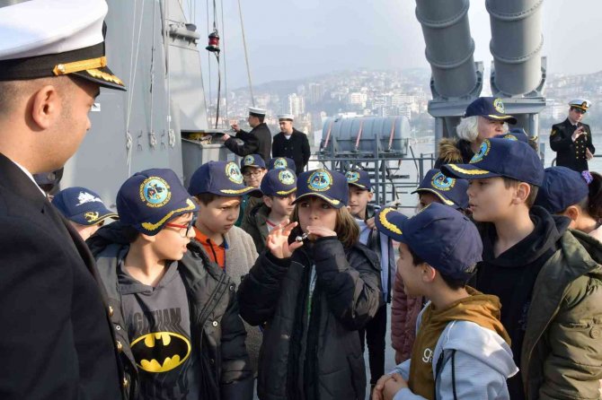 Minik Hamza’nın Hayalini Deniz Kuvvetleri Gerçekleştirdi