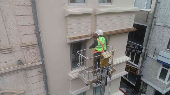 Balıkesir’in Tarihi Milli Kuvvetler Caddesi Yeni Kimliğine Kavuşuyor