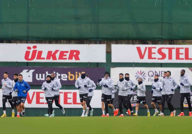 Trabzonspor, Antalya’ya Gitti