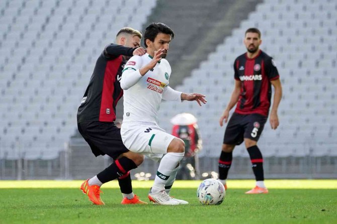 Spor Toto Süper Lig: Fatih Karagümrük: 3 - Konyaspor: 3 (Maç Sonucu)