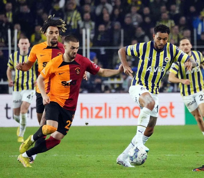 Spor Toto Süper Lig: Fenerbahçe: 0 - Galatasaray: 3 (Maç Sonucu)