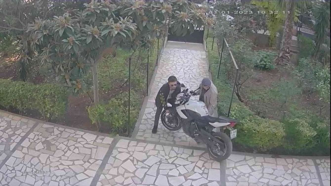 9 Suçtan Kaydı Var: Eve Yürüyerek Gitmemek İçin Motosiklet Çalmış