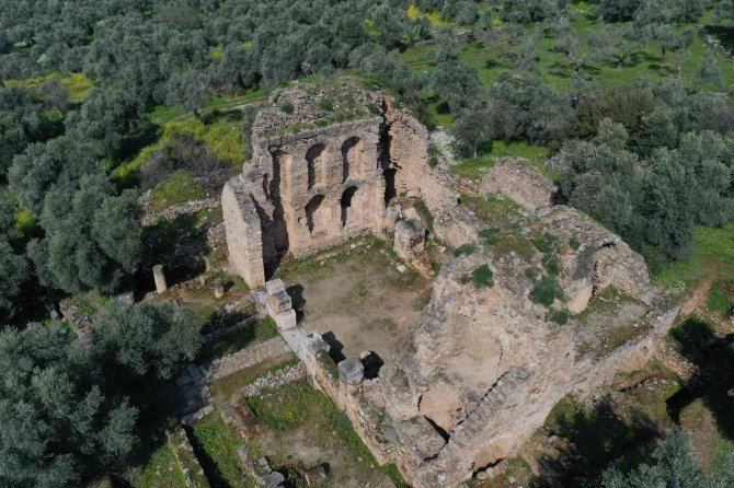 Nysa’nın Eğitim Kenti Sembolü 18 Asırlık Kütüphane Dikkat Çekiyor