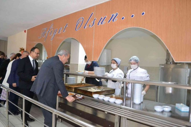 Aydın’da 2 Bin 647 Pansiyon Öğrencisine Kaliteli Beslenme İmkanı Sunuluyor