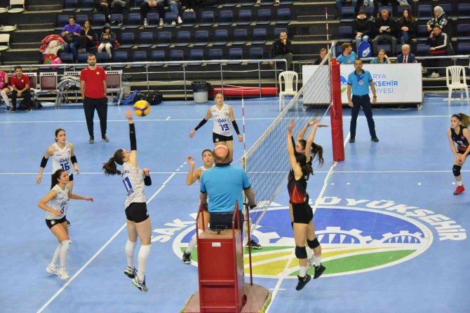 “Bizim Kızlar” 10. Haftada Sakarya Deplasmanından 3-0’lık Galibiyetle Döndü