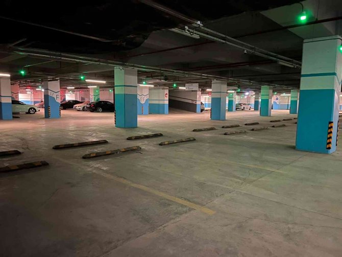Çamlıca Camii Otoparkına Stoklanan Araçlar Kaldırıldı