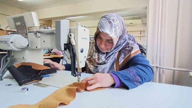 Hem Meslek Öğrendiler Hem Sosyalleştiler