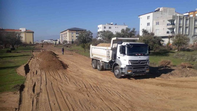 Nazilli’de Sokaklar Şantiyeye Döndü