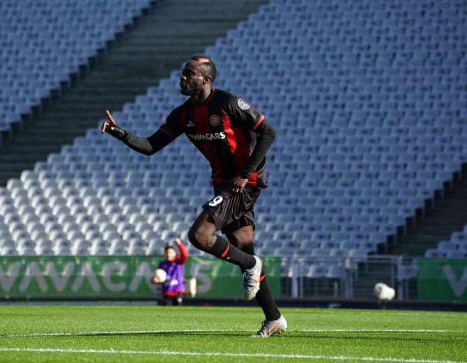 Mbaye Diagne, Süper Lig’de 10 Gole Ulaştı