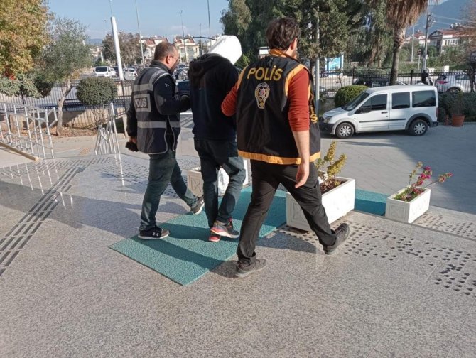Fethiye’de Hırsızlık Yaptı, İ̇zmir’de Yakalandı