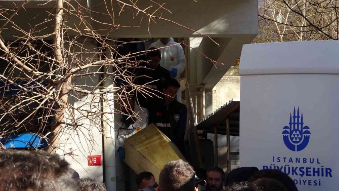 Kartal’da 2 Kadının Ölü Bulunduğu Evden Uyuşturucu, Fare Zehri Ve Şizofreni İlaçları Çıktı