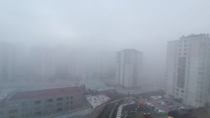 Kayseri’de Sis Etkili Oldu
