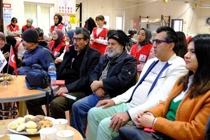 Kızılay, Erzincan’da Engelli Vatandaşlarla Buluşarak Çeşitli Etkinlikler Düzenledi